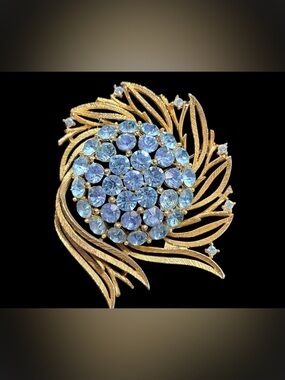 Vintage Linser Gold-Tone Blue Crystal Floral Brooch - Elegant Women’s Jewelry